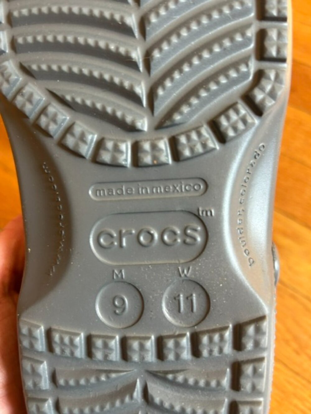 Crocs size 9M, 11W, dark blue - Picture 4 of 5